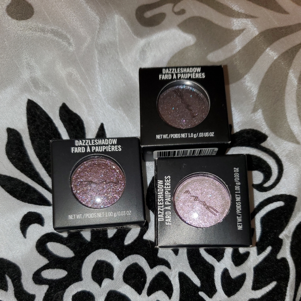 Mac eyeshadow bundle